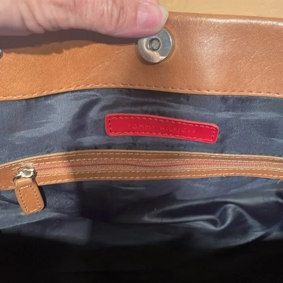 Tommy Hilfiger Pink and Brown Shoulder Bag - Picture 7 of 10